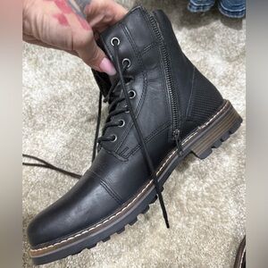 Crown Vintage Kanelo Black Leather Dress Boot Size 10M Never Worn